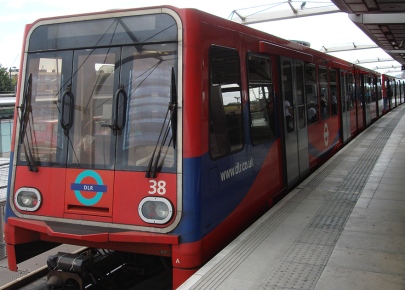 DLR_train_38_at_Canning_Town_2